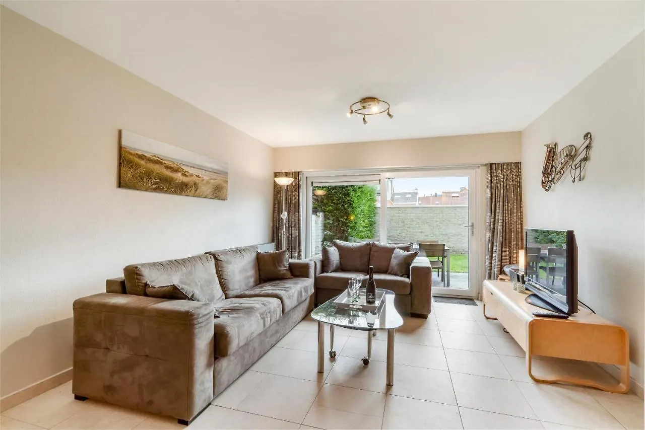Luxury Apartment With Garden Close To The Beach 오스텐드