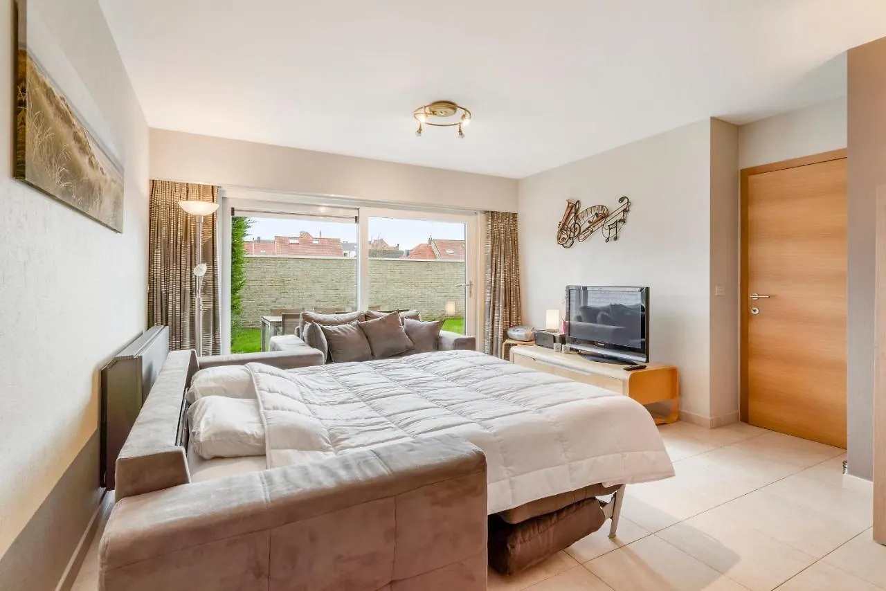Luxury Apartment With Garden Close To The Beach 오스텐드
